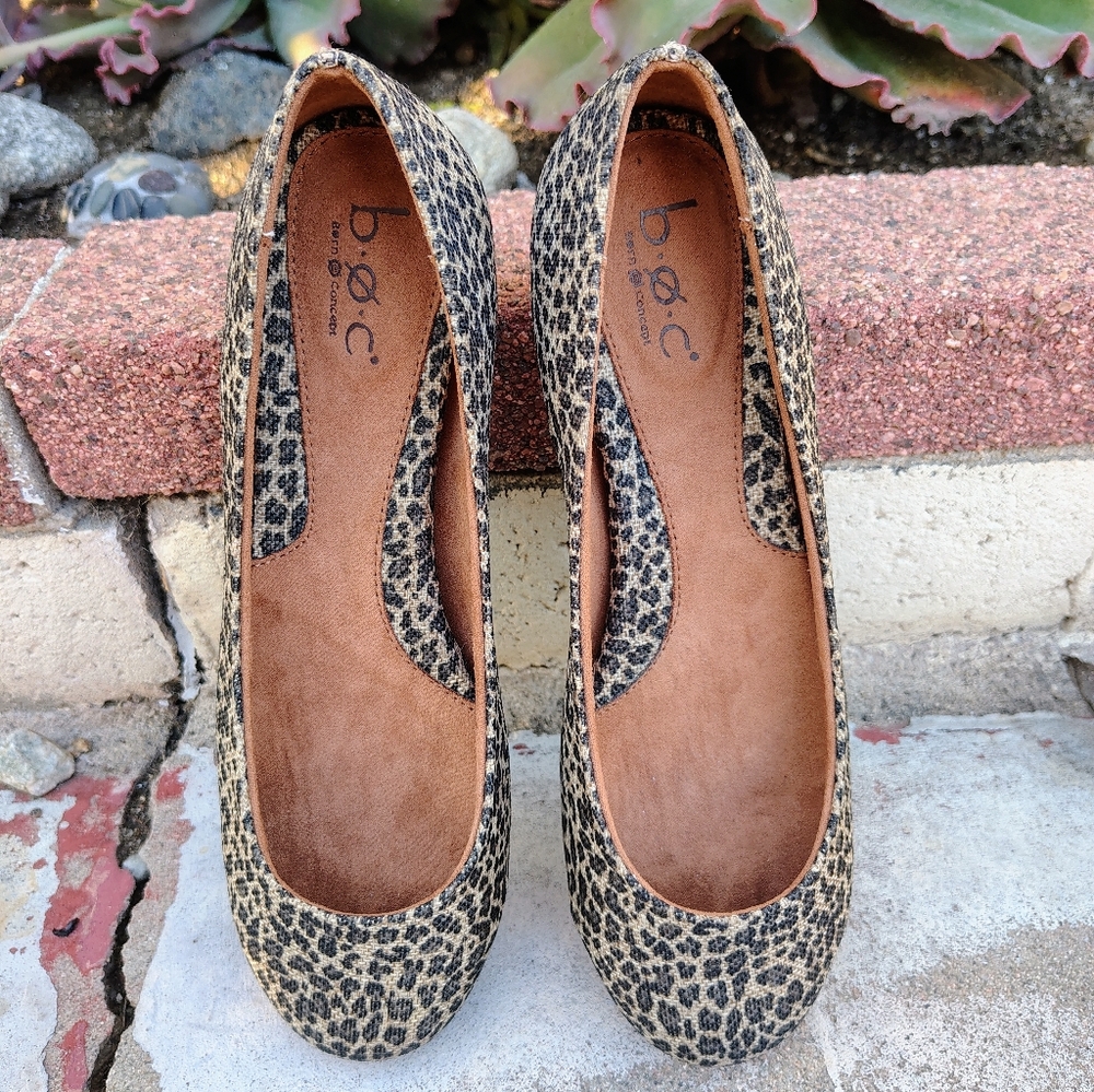 b.ø.c. Børn Women's US Size 8.5 Black Tan Leopard Print Canvas Flat